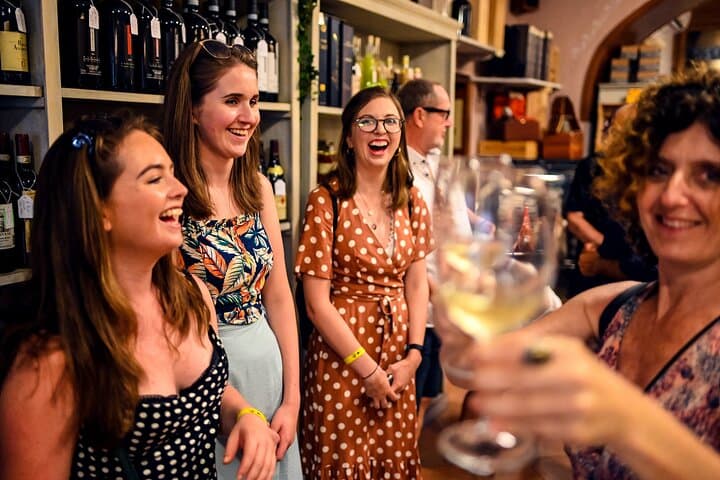 Rome: Campo de Fiori Food Tour with 8+ Food Tastings & Wine