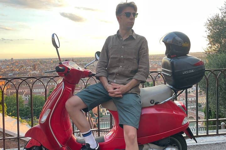 Verona Vespa Tour with Aperitif