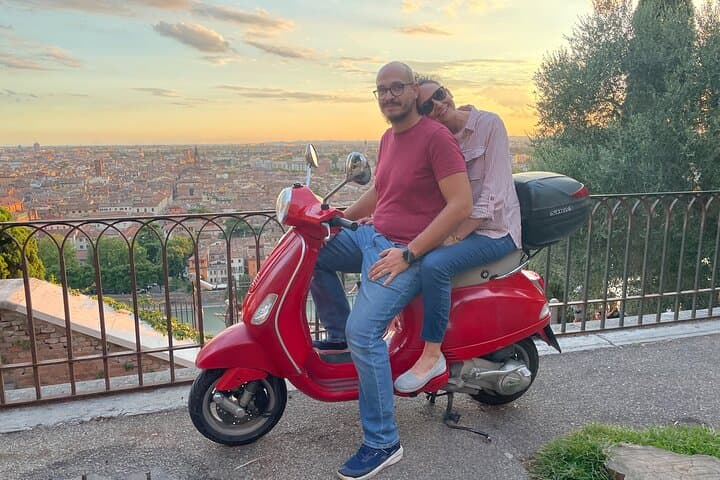 Verona Vespa Tour with Aperitif