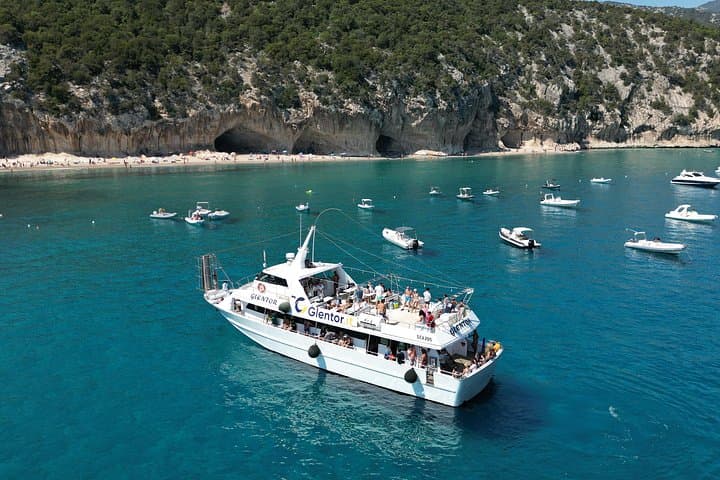 Cruise in the Gulf of Orosei