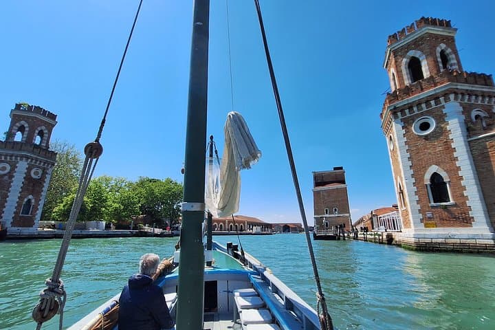 Bragozzo Boat Tour Around Venice See the Highlights