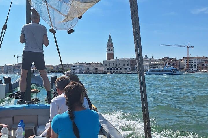 Bragozzo Boat Tour Around Venice See the Highlights