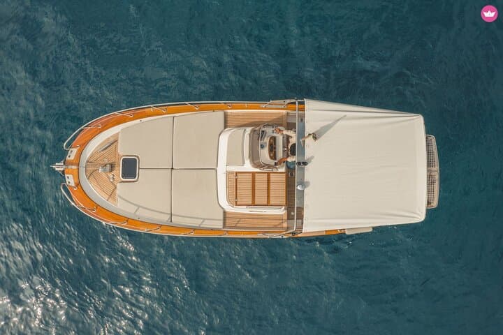 Monterosso : Cinque Terre boat tour day or sunset with aperitif