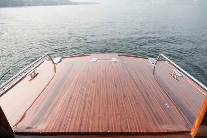 3H Guided Cruise Stop Bellagio in Classic Wooden Boat