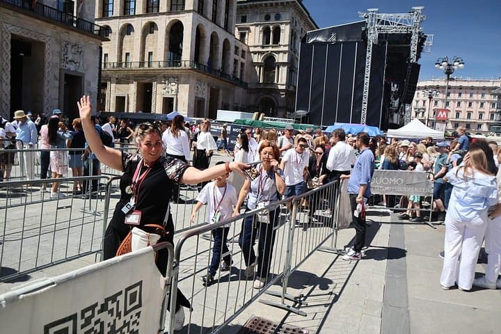 Skip the line with our wonderful guides