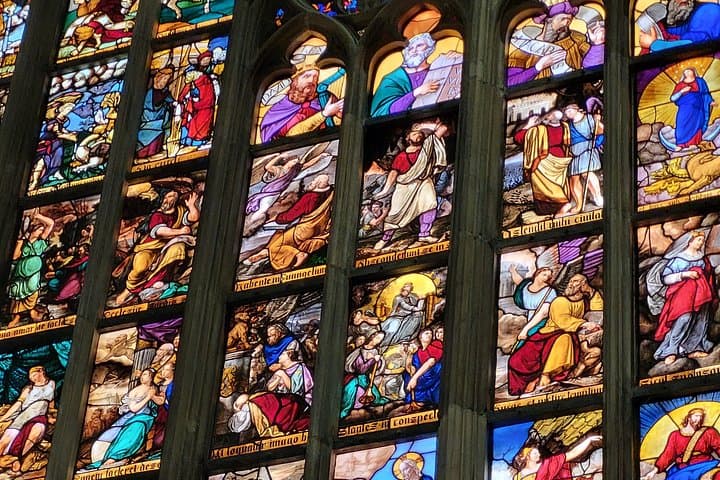 Duomo di Milano tainted windows