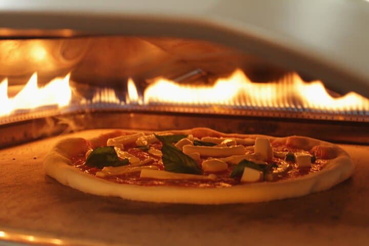 Rome Pizza Making Class with Aperol Spritz