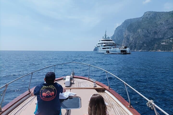 Boat Tour of Capri