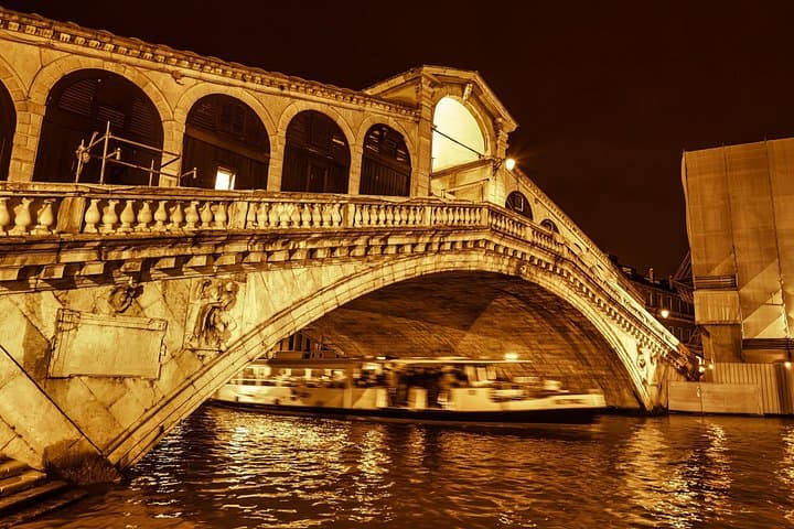 Doge's Palace, St. Mark's Basilica & 75-Min ACTV Ticket