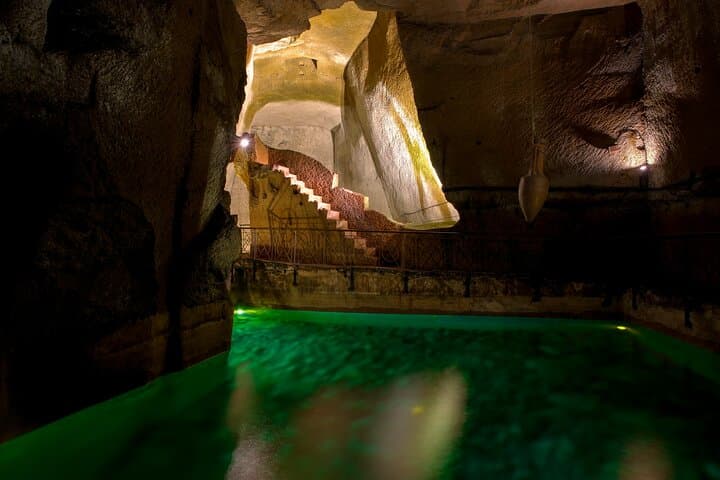 Naples MegaPass: Top Attractions incl. Public Transport