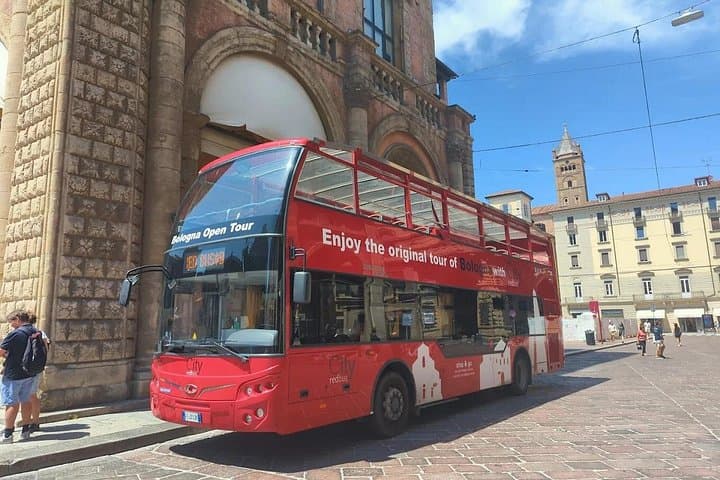 Bologna Open Bus & San Luca Express combo with food vouchers