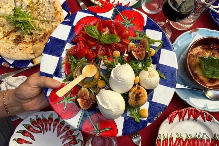 Old Town Sorrento Food Tour with 6+ Locals Favorites Dishes