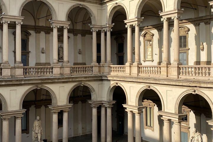 Milan Walking Tour Historical and Cultural Treasures