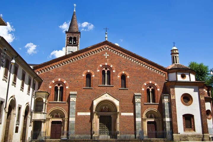 Milan Walking Tour Historical and Cultural Treasures