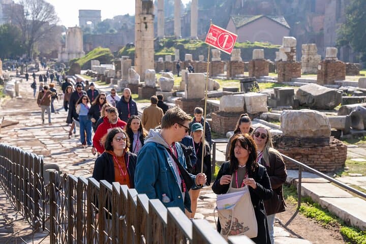 Colosseum, Palatine Hill and Roman Forum with Guided Tour