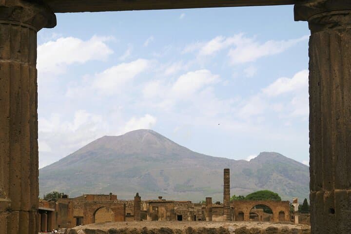 Pompei Private Full Day Tour from Rome – Amalfi optional - Luxury