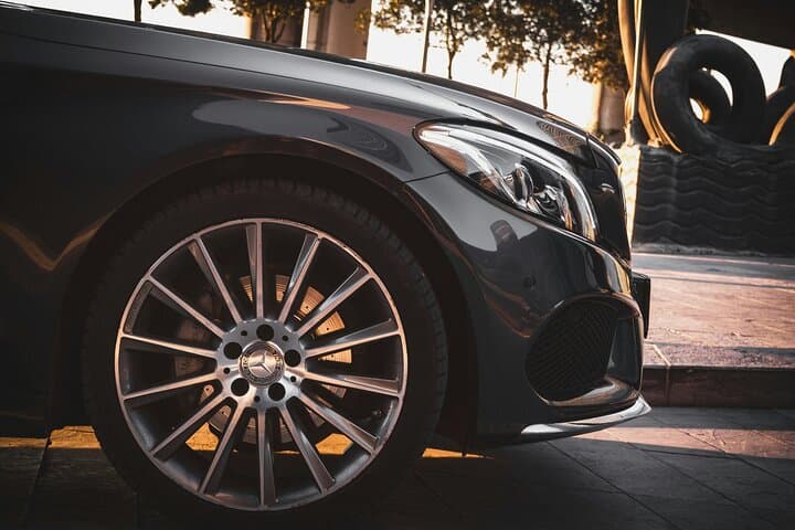 Rome Fiumicino Airport Transfer in Luxury Private Transportation