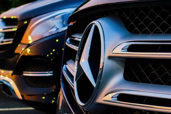 Private luxury transfer between Termini train station & Rome city