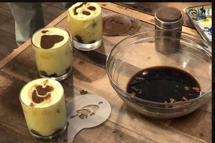 Authentic Pasta and Tiramisù cooking class at spanish steps