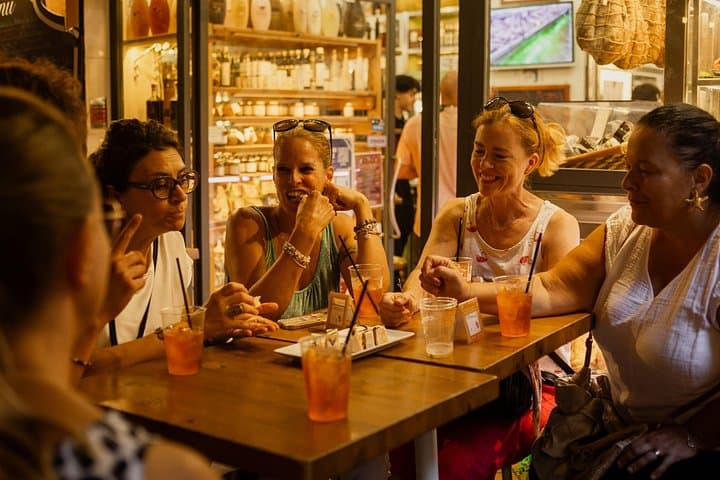 Bologna: Dinner, Wine & Food Tastings Experience