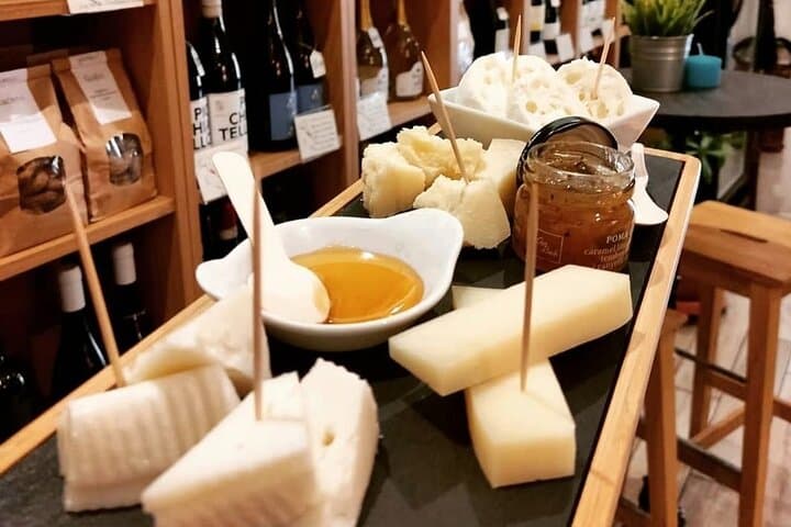 Private Wine Tasting in Rome with Delectable Meats and Cheeses