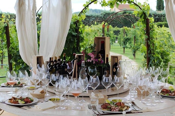 Private Half day Tour in Chianti, San Gimignano with wine tasting