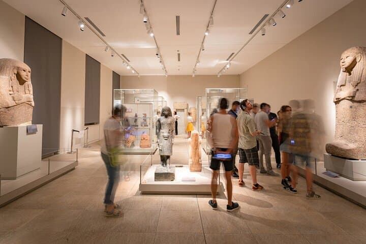 Turin: Egyptian Museum Tour and Aperitivo in Iconic Café