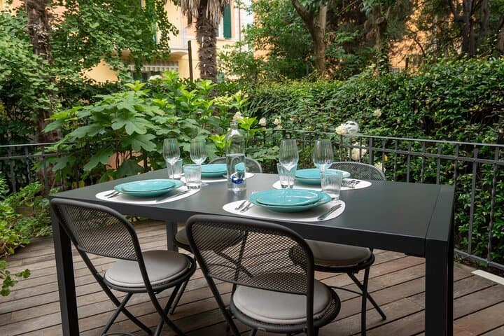 Bologna Market Tour & Cooking Class in Paola’s Garden Home