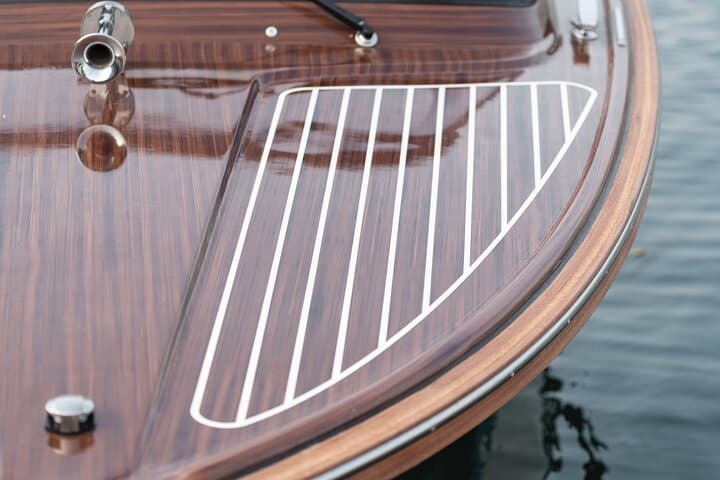 3H Guided Cruise Stop Bellagio in Classic Wooden Boat