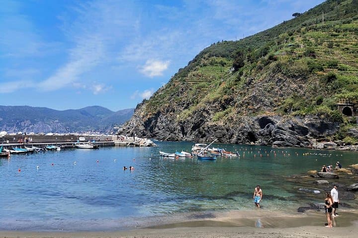 Vernazza beach
