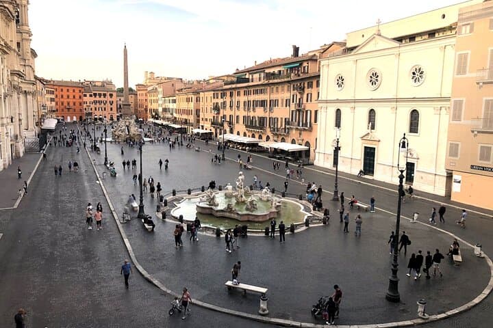 Navona Square