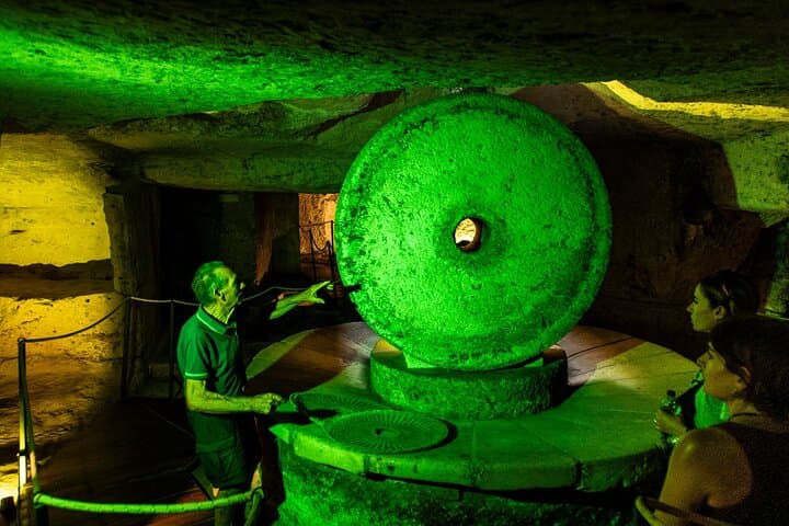 Lecce to Galatina E-Bike: Olive Mill & Wine Tasting + Taxi back