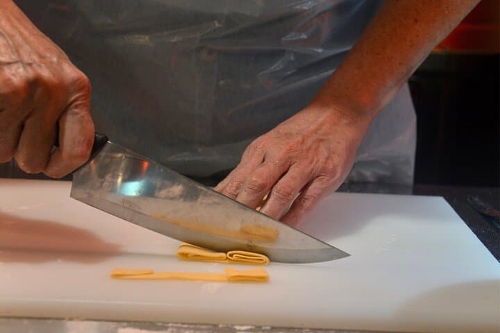 Authentic Lasagna and Fettuccine Pasta Making Class in Rome