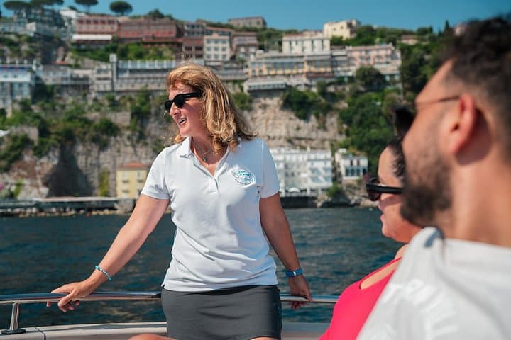 Small-Group Boat Tour to Positano, Amalfi & Ravello from Sorrento
