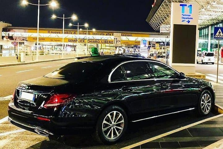 Private transfer from / to Fiumicino / Ciampino airports