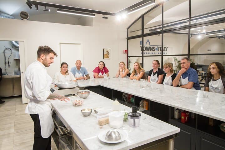 Rome Pasta or Pizza Cooking Class with Gelato & Wine