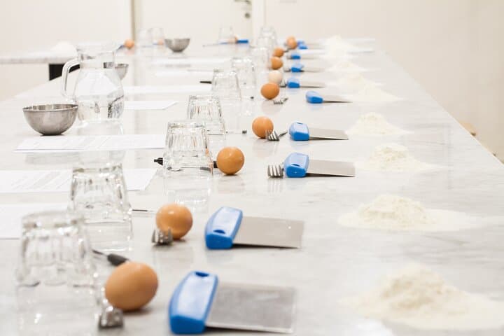 Rome Pasta or Pizza Cooking Class with Gelato & Wine