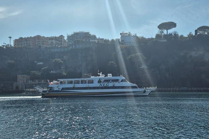 Ferry Tickets Between Amalfi and Capri