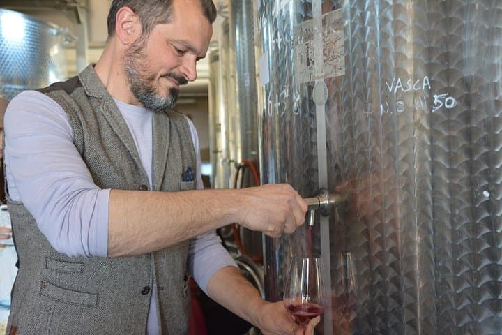 Learn directly from Tuscan winemakers