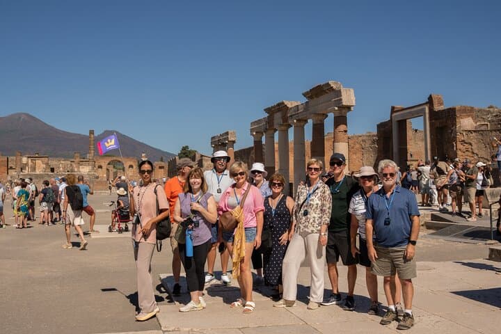 Guided small-group tour through Pompeii streets