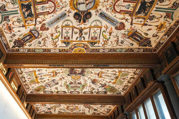 Florence: Ultimate Uffizi Gallery VIP Tour