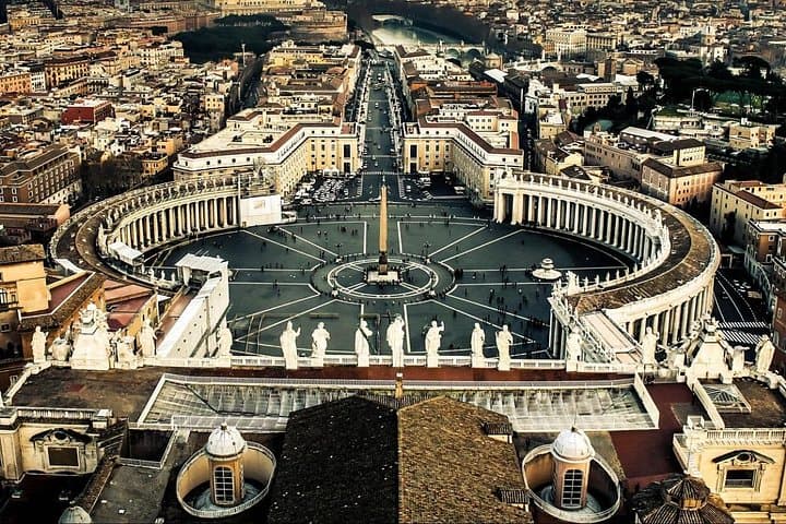 Dark Secrets of the Vatican - Walking Tour (Self-Guided Audio)