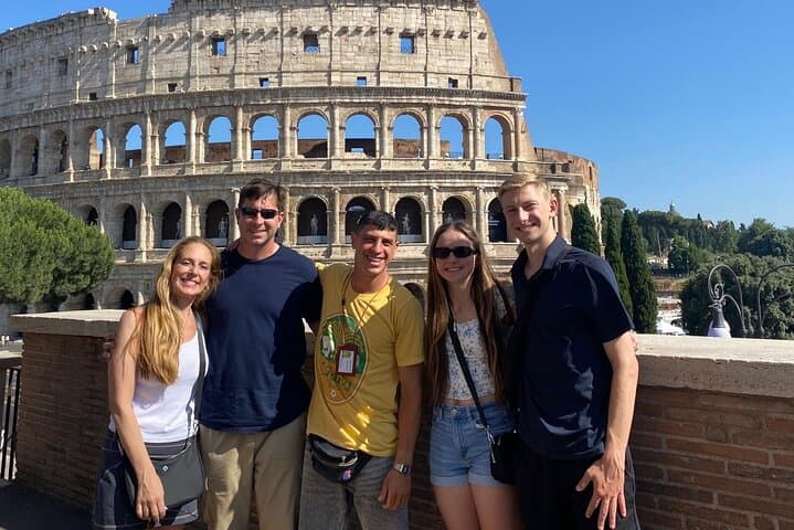 Enjoy Rome major attractions by Golfcart