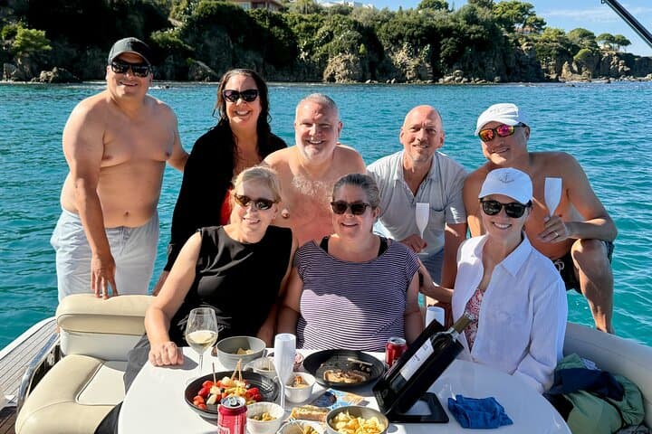 Cefalù: Private Mini Yacht Tour with Aperitif and Snorkeling