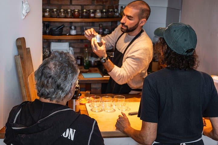 Venice: Francesco's Cooking Class with live guitar concert!