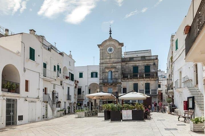Private Tour in 3 Towns: Alberobello, Cisternino, Ostuni.