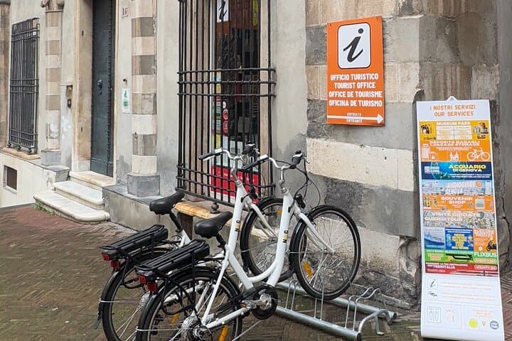 E-Bike Rental & Self-Guided Audio Tour of Genoa