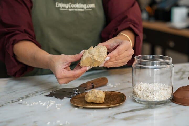 Gourmet Truffle Cooking Class and Fine Italian Wine in Rome