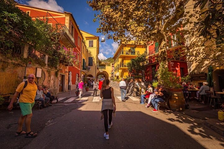 Monterosso Street