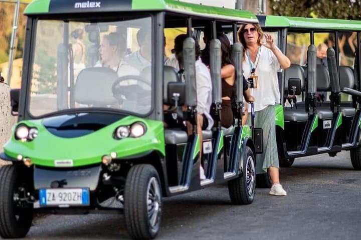 Experience hidden corners and iconic sights on an eco-friendly Rome adventure.